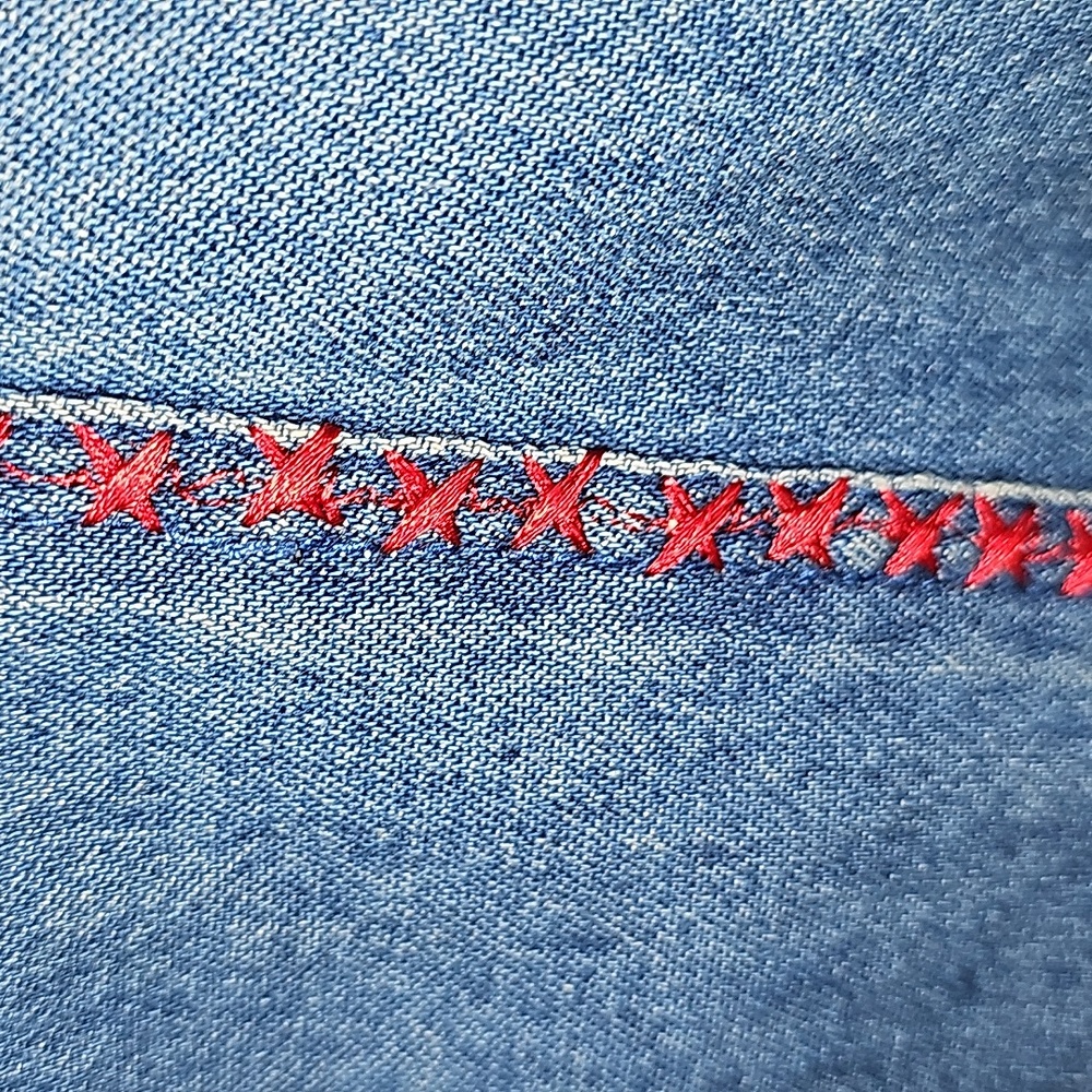 Tantrum Blues Vest View 6
